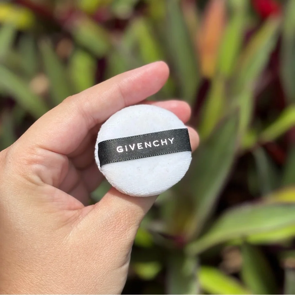 Givenchy Mini Illuminating & Color Correcting Loose Powder • Voile Rose
